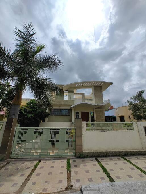 Private & Elegant 3Bhk Villa, Hillside Hideaway, 10 Mins From Mh Bus Stand Aurangābād Exterior foto